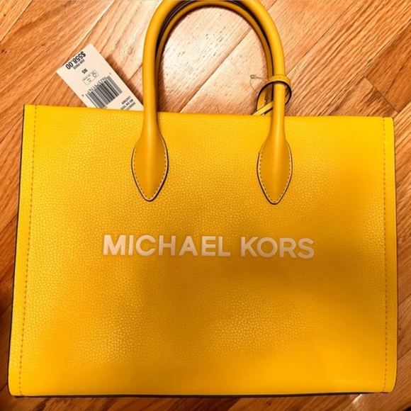 NWT MICHAEL KORS Leather Tote - Picture 8 of 9